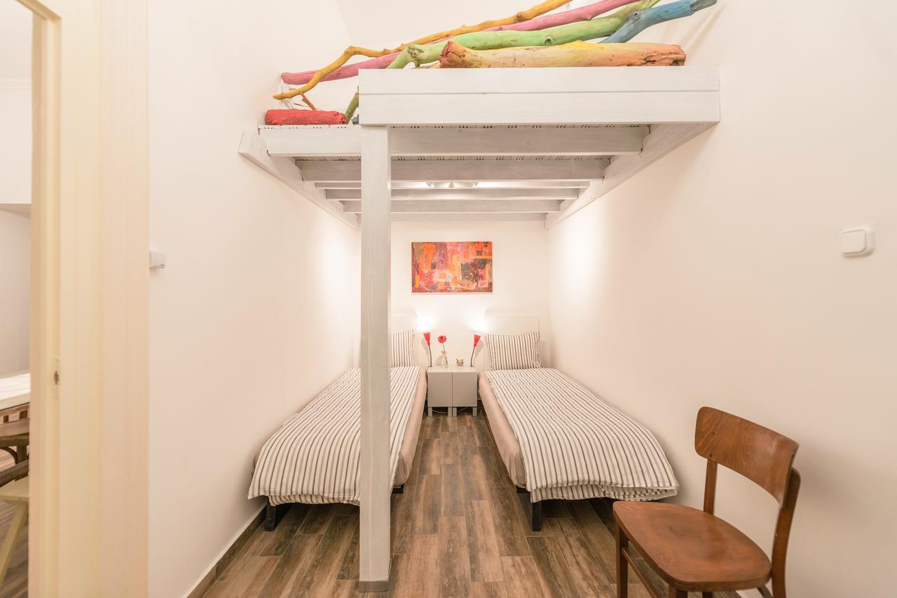 Family And Friends Apartment Budapest Exterior foto